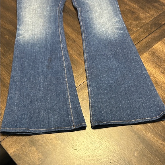 Black Orchid Mia Midrise Skinny Flare Jean - Picture 9 of 16